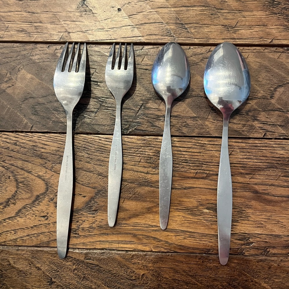 Vintage Floral Flatwear Soup spoons  (8) (Similar to Jardinera Stainless) - Picture 2 of 6